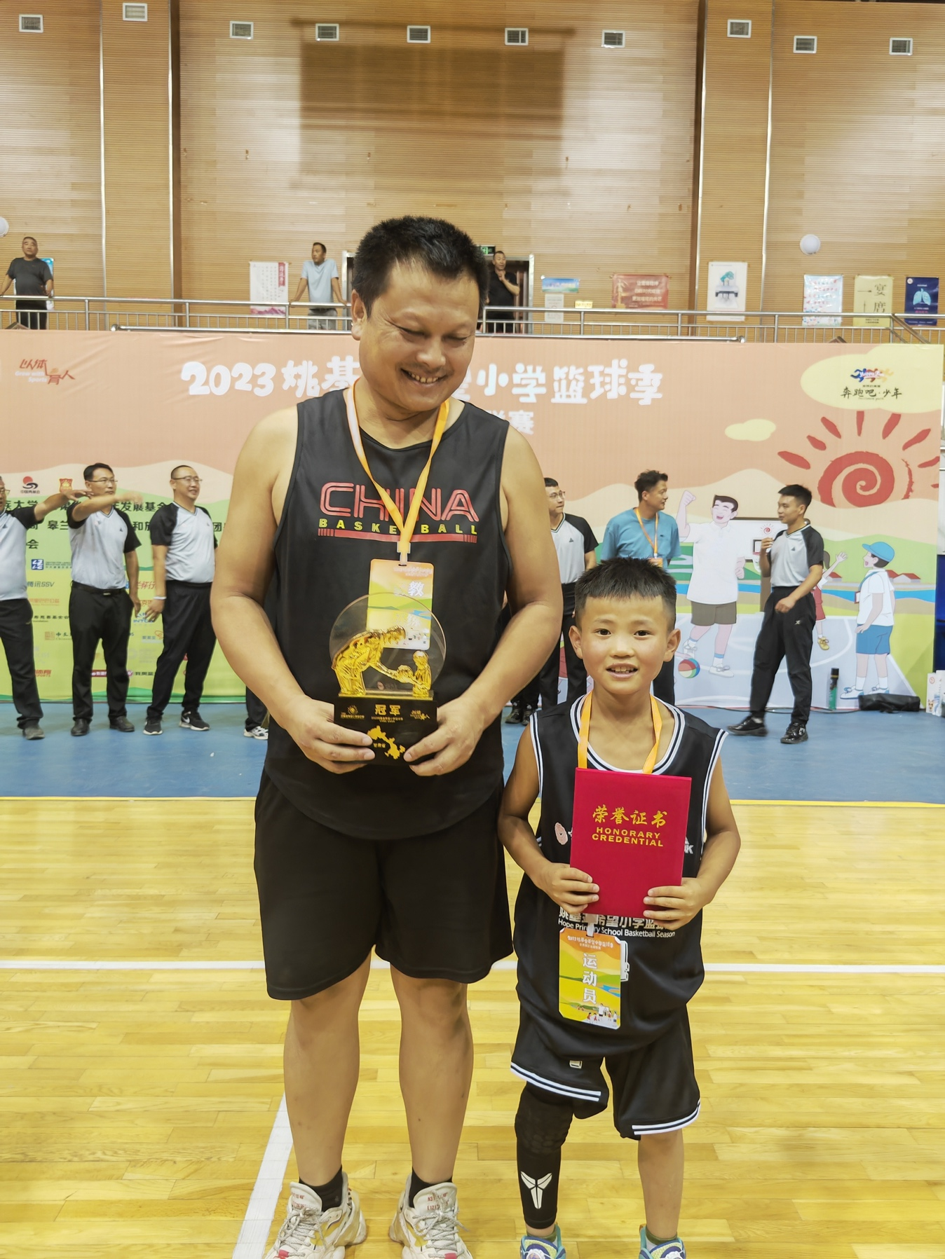 九游体育网站：阿里巴巴晒2023年度公益账单：近5亿用户参与善行拼成“全国爱心地图”(图3)