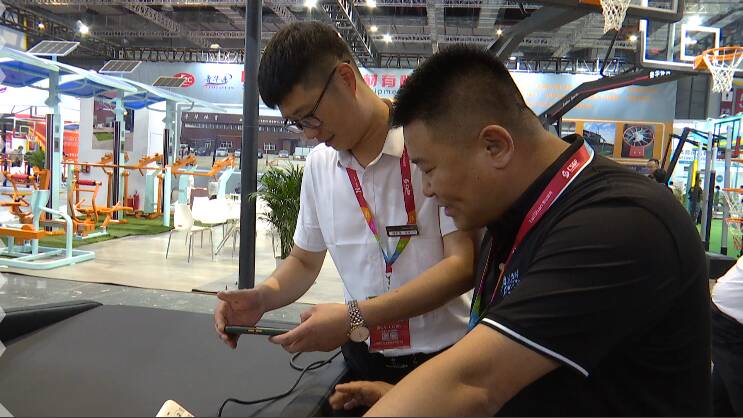 中国体博会第二天山东体育产品制造企业亮点多多引关注(图5)