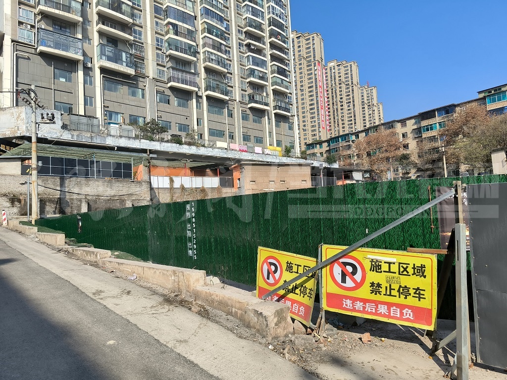 【天眼调查】篮球场or充电站?贵阳一小区陷“选择难”