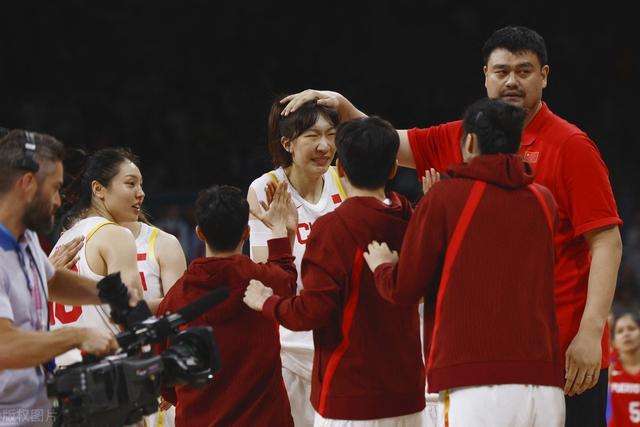 这一夜中国篮球的体面被宫鲁鸣撕了个粉碎(图4)