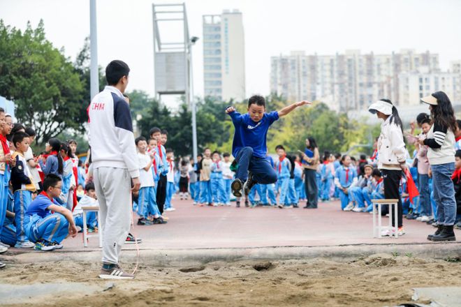 活力校园①每天不低于2小时校园运动“卷”起来(图2)