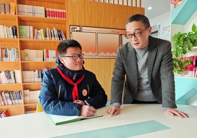 嘉定区9位教师获评2024年度正高级教师有你熟悉的吗？(图9)