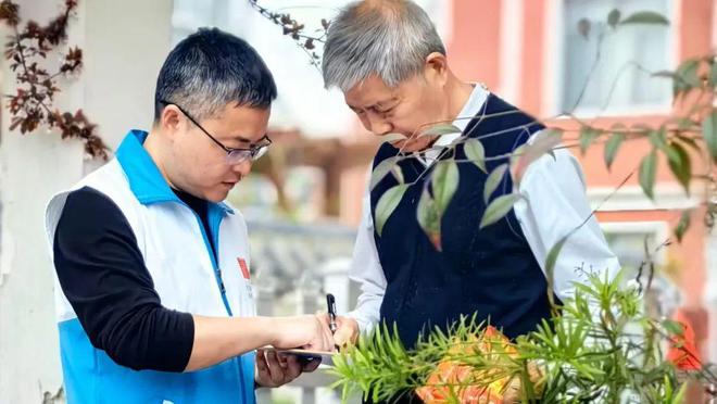 党建引领+居民自治让这个老旧小区成功解锁“幸福密码”→(图3)