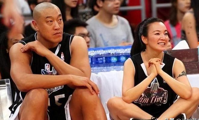 九游体育网站:篮球名宿马健现状:56岁体壮如牛日本娇妻为伴儿女双全很美满(图23)