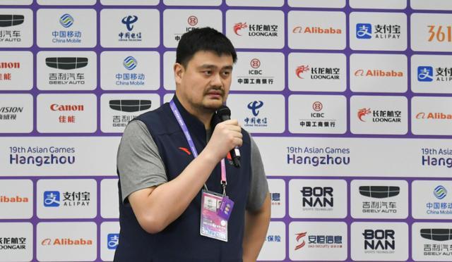世人都说享受财富姚明却选择4亿换梦想这份理想何其珍贵?