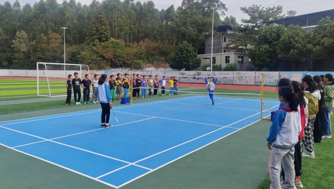 九游体育：盛康俱乐部资助青海贫困村庄运动设施助力乡村振兴