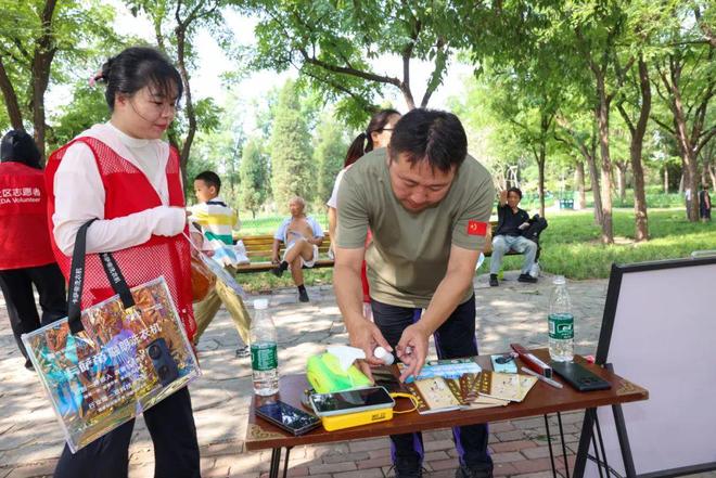 热力全开！泰达街“盛夏健步行”用脚步丈量幸福之路(图8)