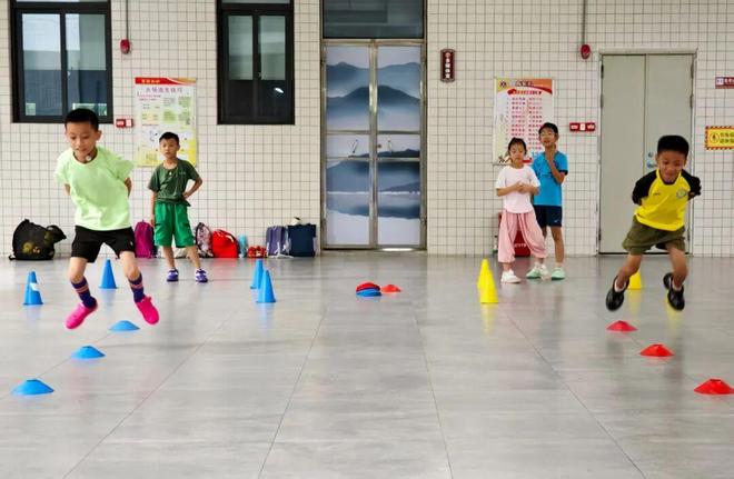 九游体育：花都135所校园体育设施开放全民共享“10分钟健身圈”