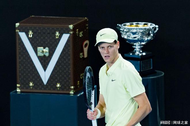 九游体育网站：美国巨星押30万美元看好辛纳美网夺冠去年因为辛纳血亏20万美元(图2)