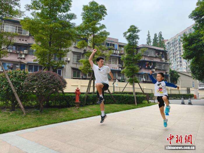 课后“体育外卖”悄然兴起教练上门授课受家长青睐