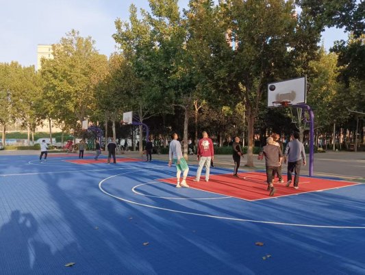 九游体育网站：“建好”更“管好”潍坊为万余处健身设施上“双保险”(图3)