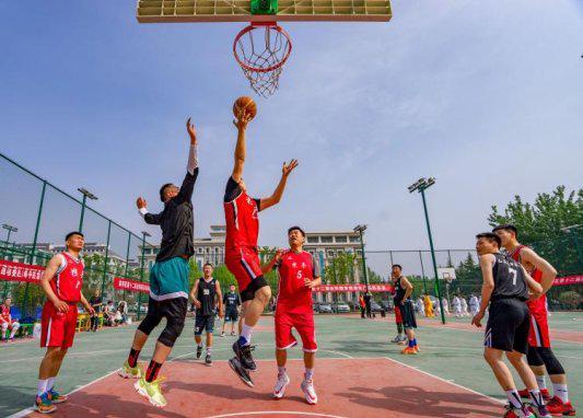 潍坊市体育局等单位荣膺“全国群众体育先进单位”称号