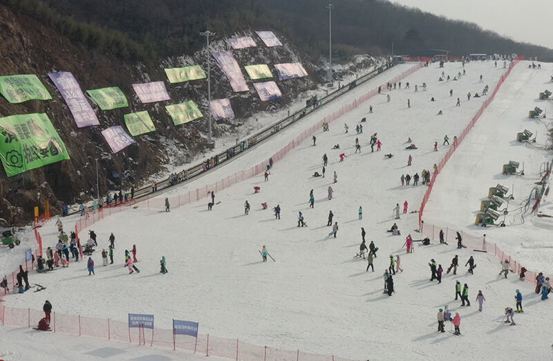 中国蓝观察丨让“家门口”也能玩雪！“缺雪”的浙江发力冰雪经济(图4)