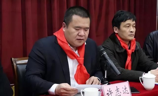 福建“抠门”老板：23岁拉板车34岁造鞋今捐款12亿登慈善榜(图5)