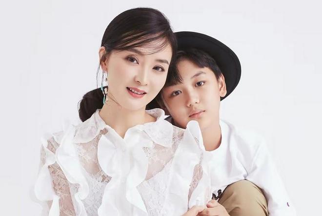 丈夫王志才失联7年王艳丢失的面子这次竟被19岁儿子找了回来