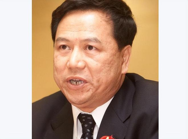 丈夫王志才失联7年王艳丢失的面子这次竟被19岁儿子找了回来(图5)