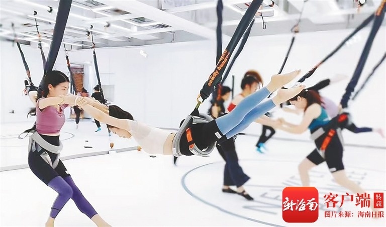 九游体育：海南周刊·新360行丨带你聚焦这两大新兴职业→(图2)