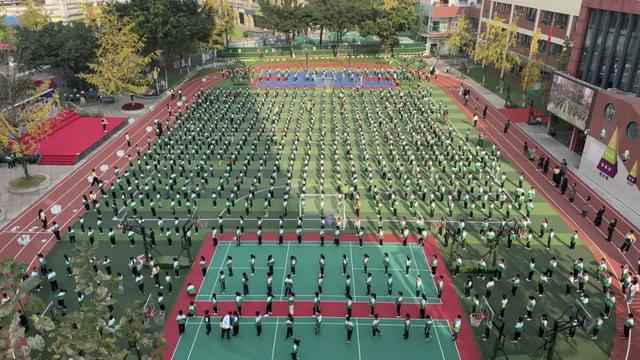 九游体育网站：11年学生平均增高552厘米！成都这所小学登上教育部发布会(图5)