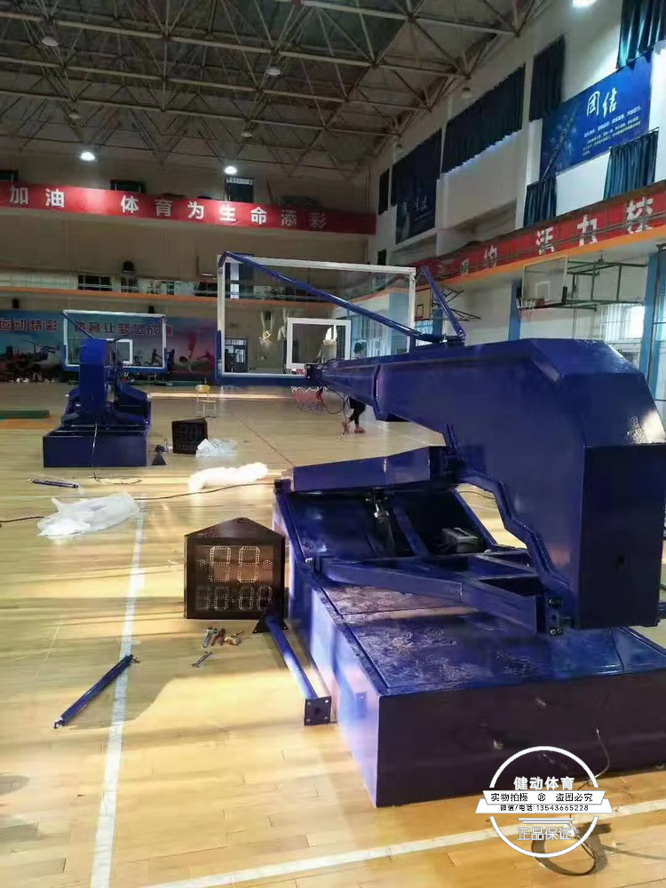 九游体育网站：供应篮球架武汉篮球架定做学校标准(图2)